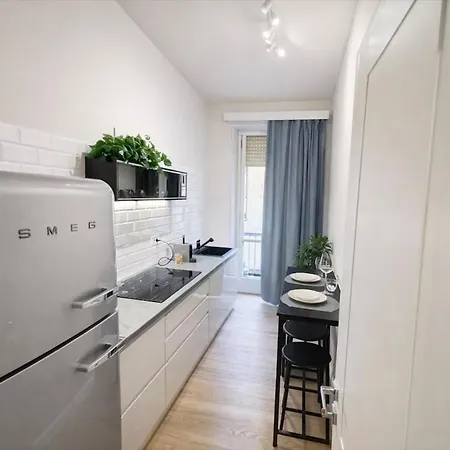 Luxury In Old Town, Piazza Cavalli, 2 Bedrooms Apartamento *
