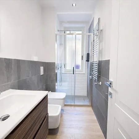 Luxury In Old Town, Piazza Cavalli, 2 Bedrooms Apartamento Placência