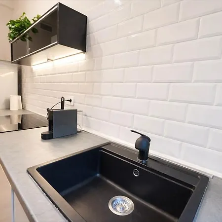 Luxury In Old Town, Piazza Cavalli, 2 Bedrooms Apartamento Placência