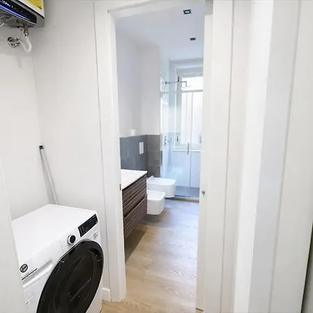 Luxury In Old Town, Piazza Cavalli, 2 Bedrooms * Piacenza